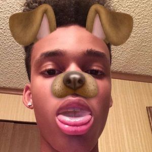 Meet your Posher, Devonte