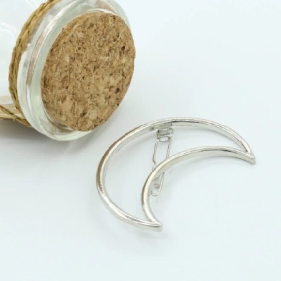 🌜🌚Gold Moon Hair Clip🌚🌛 - Picture 2 of 3