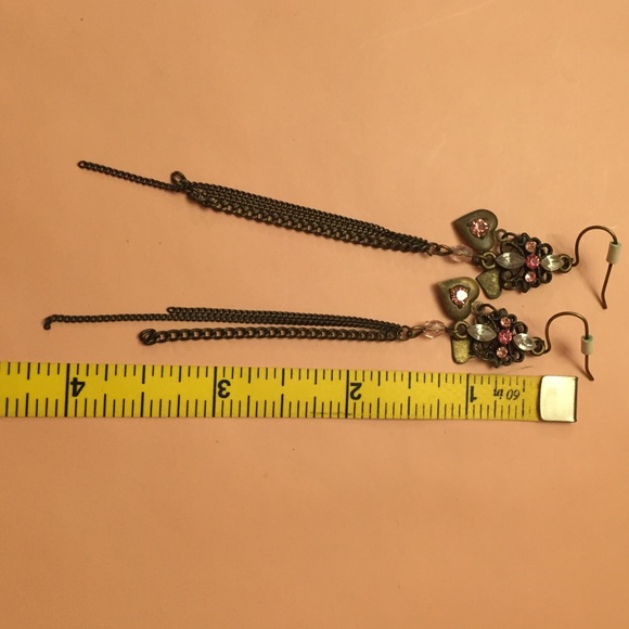 Hanging earring - Picture 4 of 4