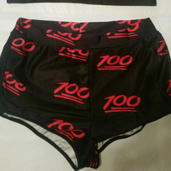 đź’ŻSexy & Versatile Shorts /Top/ Swimsuit Set - Picture 4 of 4
