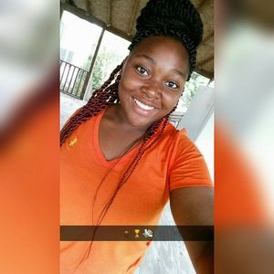 Meet your Posher, Garrionna