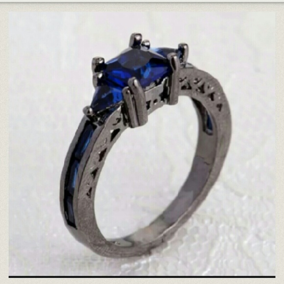 Brand 🆕 Black Gold Plated Blue Sapphire Ring!