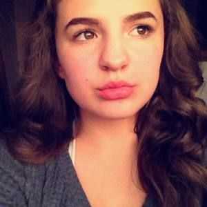 Meet your Posher, Simona