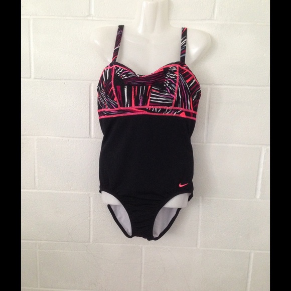 NWT Nike Swim Training Swimsuit size 14