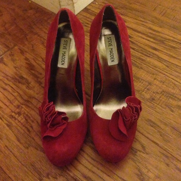 Red round toe heels