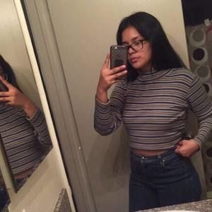 Meet your Posher, Vanessa