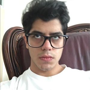 Meet your Posher, Amir