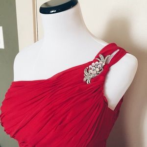 Beautiful One-Shoulder Red Gown with Scarf - Small