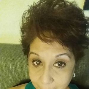 Meet your Posher, Debra