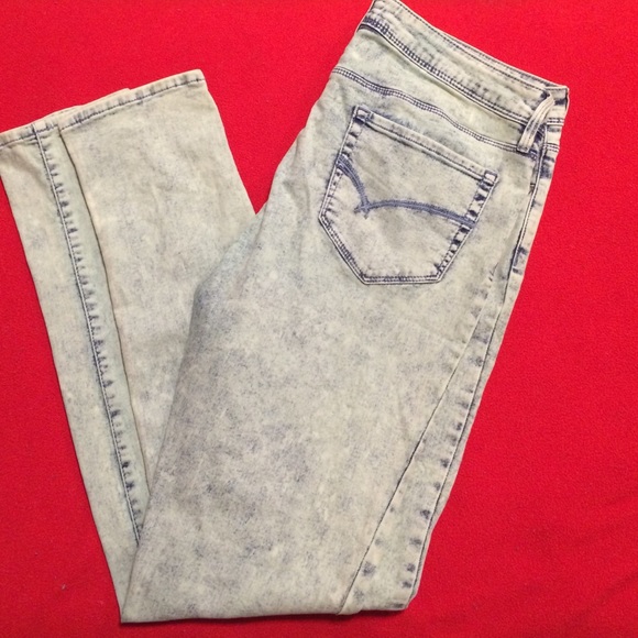 Bullhead Skinnies