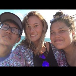 Meet your Posher, Sierra