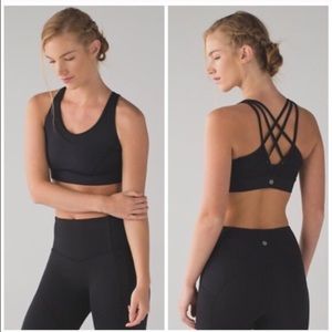 Lululemon Strap It Like Its Hot bra NEW WITH TAGS