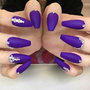 Meet your Posher, Regina