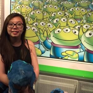 Meet your Posher, Gloria