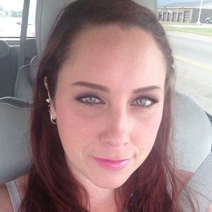 Meet your Posher, Elise