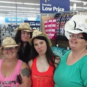 Meet your Posher, Tracy