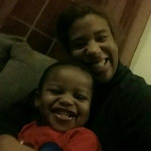 Meet your Posher, Desi