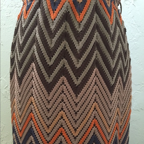 Classic Chevron Maxi - Picture 2 of 5