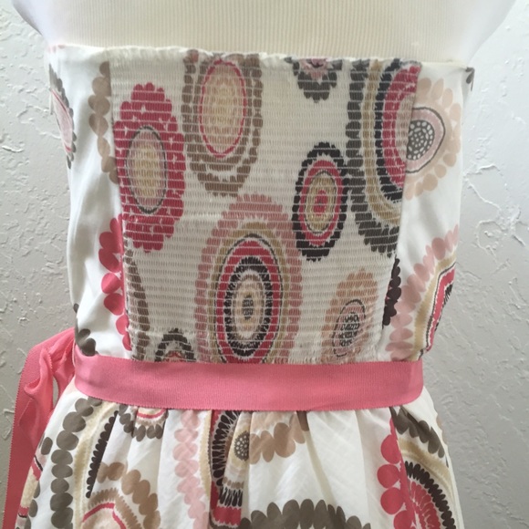 BCBG Vintage Inspired Summer Cut - Picture 3 of 4