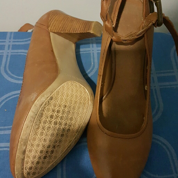 Shoes - Picture 2 of 2