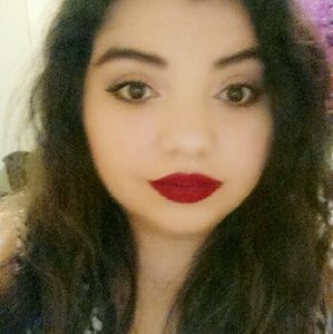 Meet your Posher, Paloma