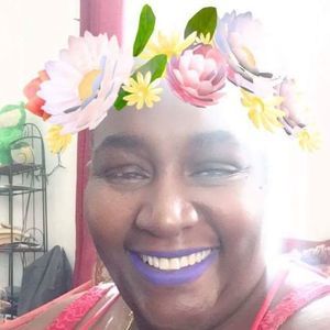 Meet your Posher, Eva