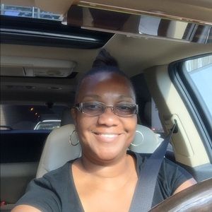 Meet your Posher, Sharon