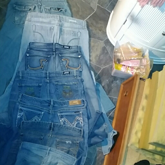 SOLD. **** Blue jeans bundle brand names - Picture 4 of 4