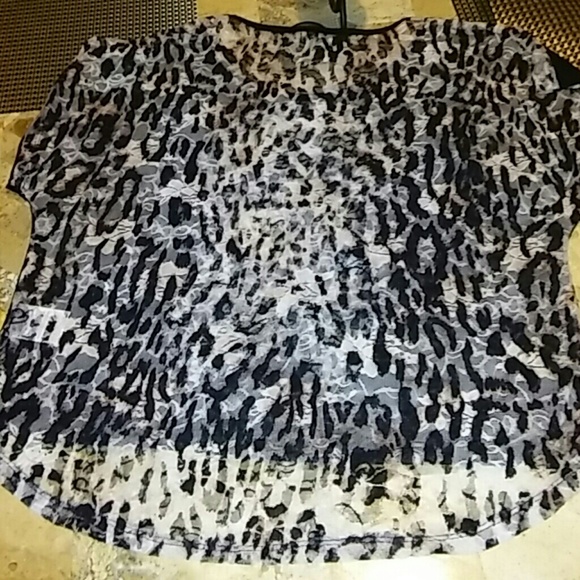Skull and Bone Lace Top (See-Thru Back) - Picture 2 of 3