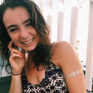 Meet your Posher, Ciara