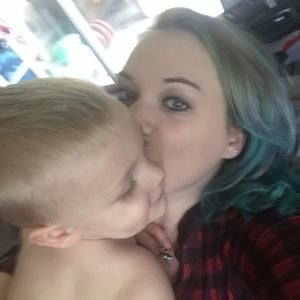 Meet your Posher, Ariana