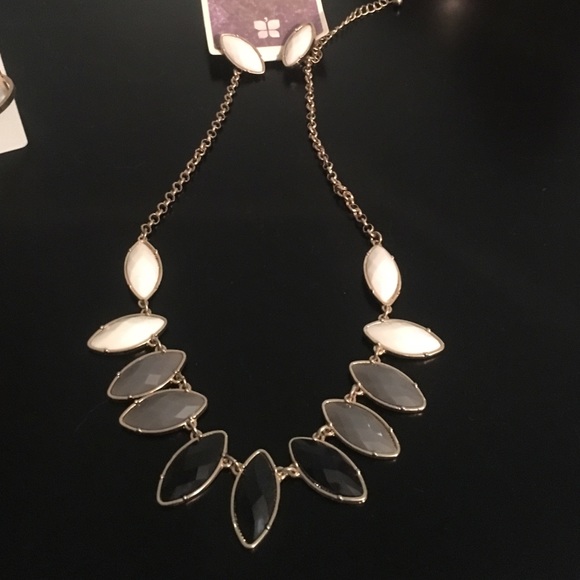 Altar'd Stare Necklace and Earrings
