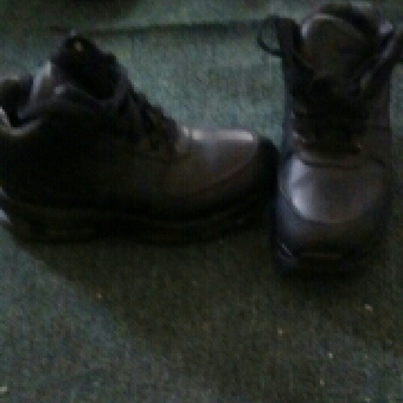 Mens acg boots