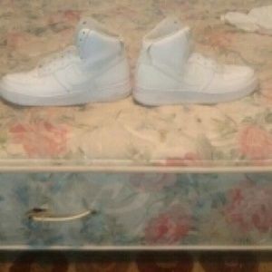 Men's high top air forces nike