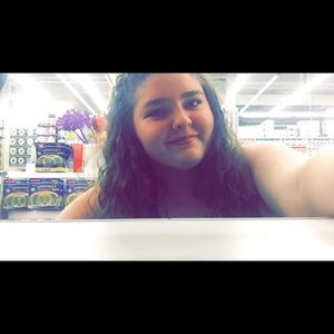 Meet your Posher, Madelyne