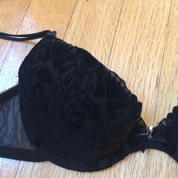 H&M set of black push up bras sizes 34A and 34B - Picture 2 of 4