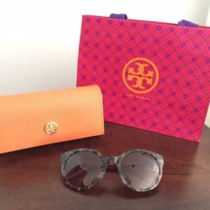 BRAND NEW Tory Burch sunglasses