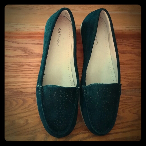 NIB Black Laser Cut Loafers
