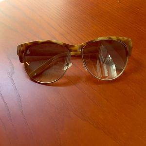Jessica Simpson sunglasses