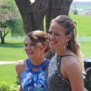 Meet your Posher, Aly