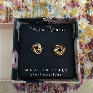 Mia Fiore classic knot earrings