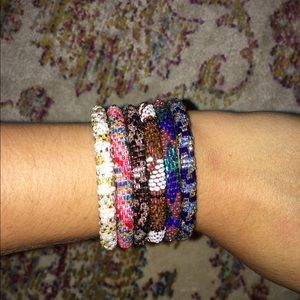 Lily & Laura bracelets bundle of 6