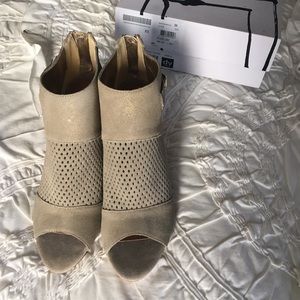 DV by Dolce Vita Marana Booties