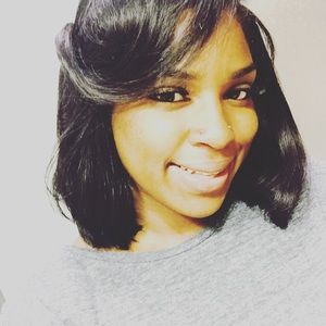 Meet your Posher, Myra