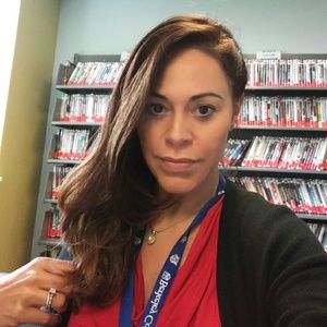 Meet your Posher, Simone carolina