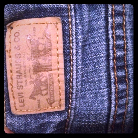 Gently Used Levi Jeans