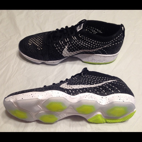 Women's Nike flyknit zoom agility Oreo sneakers - Picture 3 of 4