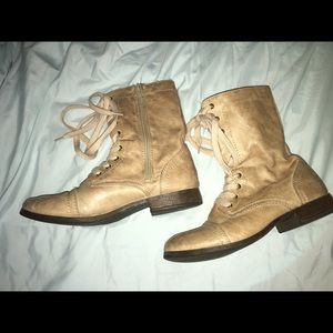 Mossimo tan boots