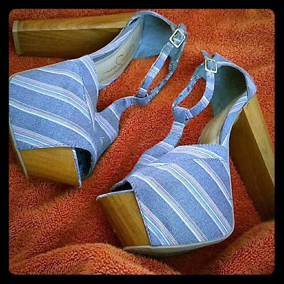 Jessica Simpson Heels - Picture 1 of 1
