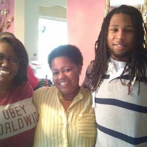 Meet your Posher, Laura